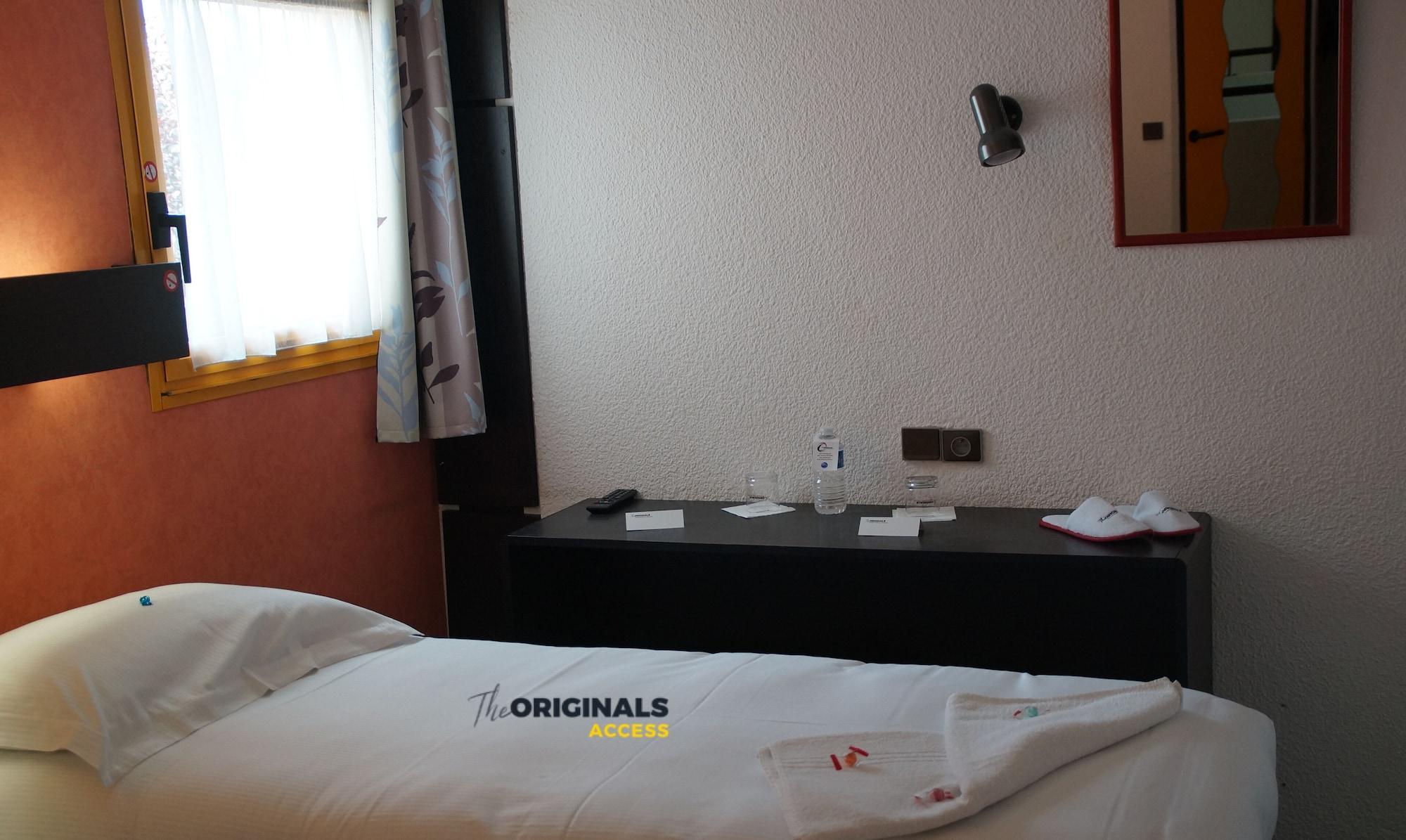 Hotel The Originals Access Bourges Nord à Saint-Doulchard Extérieur photo